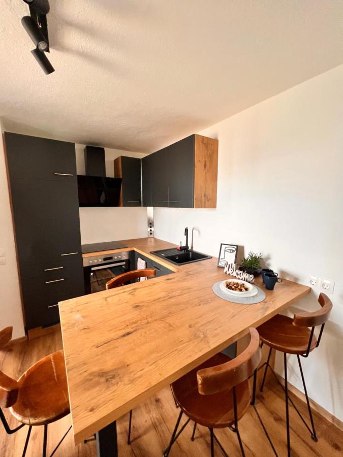 Perfekte Lage! Ganze Wohnung Burgblick Residenz St. Veit an der Glan Zewnętrze zdjęcie